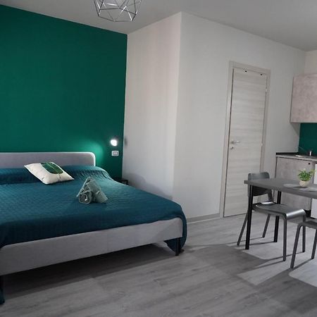 4Rooms B&B - Holiday Home Ламеція-Терме Екстер'єр фото